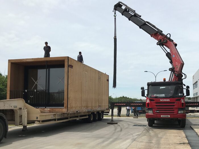 Finch Module Transportation: Before unloading